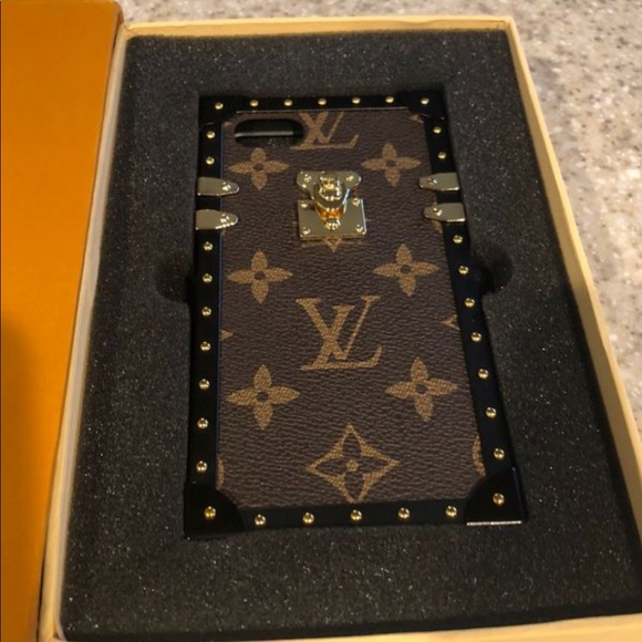 Louis Vuitton International Customer Services Phone